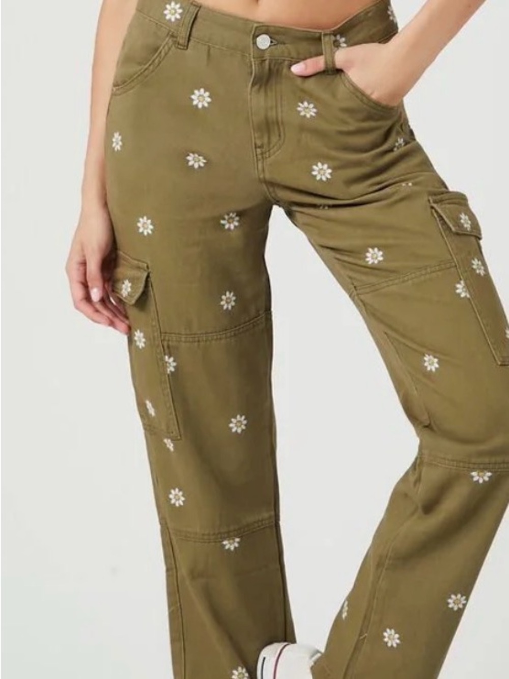 Forever 21 Olive Green Floral Cargo Straight-Leg Pants - Picture 2 of 5